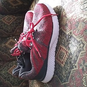 Size 4 Athletic Works Boys Sneakers